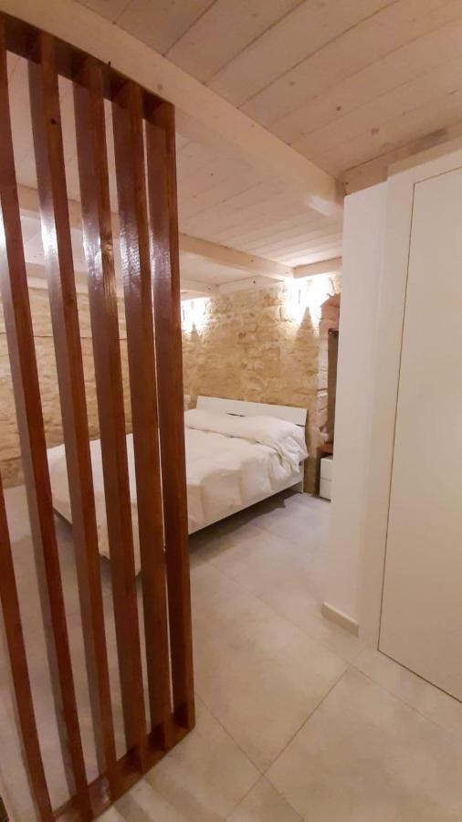 B&B Il Castello Suite جيوفيناتسو المظهر الخارجي الصورة